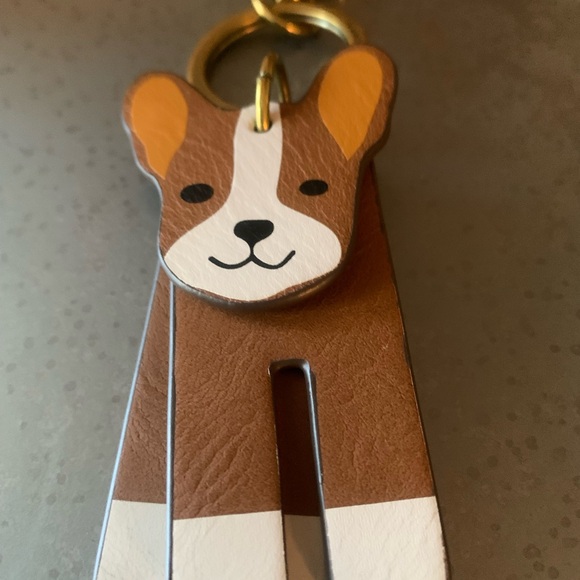 Fossil, NEW, BROWN and WHITE puppy dog, SOFIA key chain. BROWN faux leather. - Picture 5 of 6